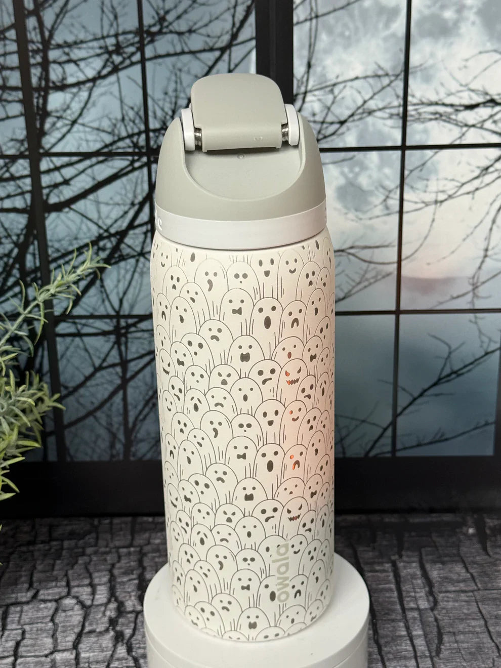 Ghost Party Wrap 32oz Freesip Water Bottle